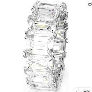 Elegant Silver Women's Ring